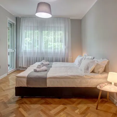 Spacious Flat Close To The American Embassy Apartment Sofia
