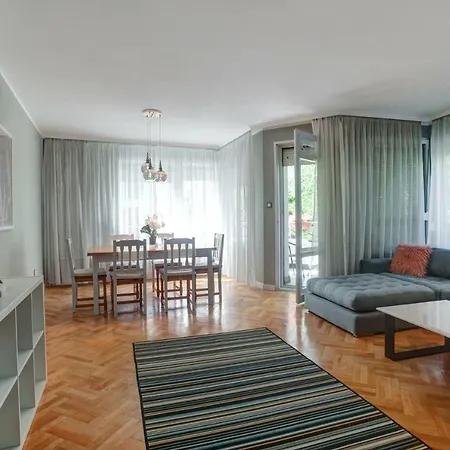 Spacious Flat Close To The American Embassy * Sofia